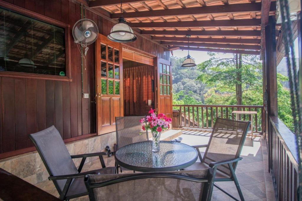 De Serenity - Exclusive Jungle Retreat Seremban Luaran gambar