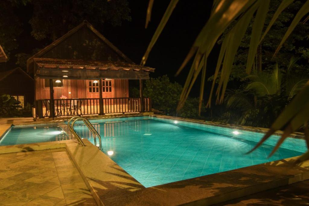 De Serenity - Exclusive Jungle Retreat Seremban Luaran gambar