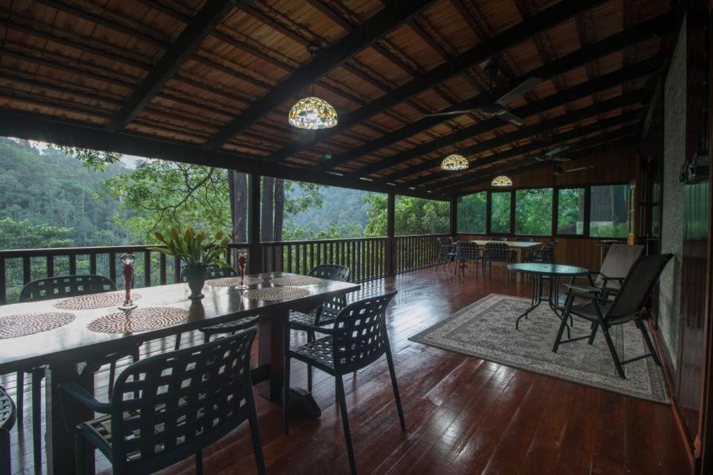De Serenity - Exclusive Jungle Retreat Seremban Luaran gambar