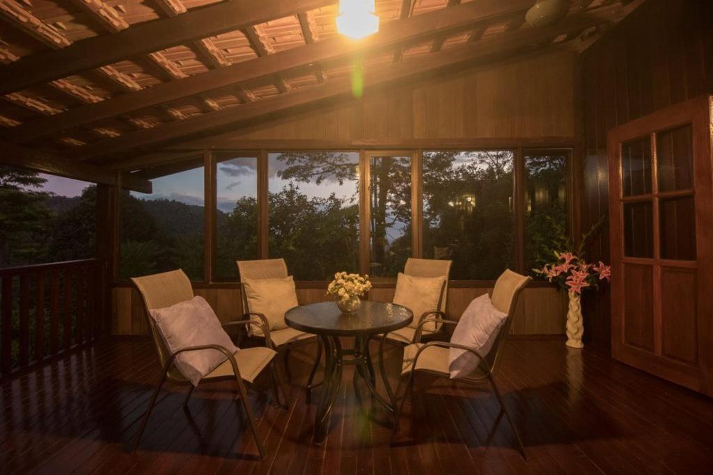 De Serenity - Exclusive Jungle Retreat Seremban Bilik gambar